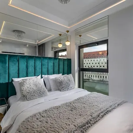 Unique Apartments - Gold - Private Sauna & River View & Ac Gdaňsk